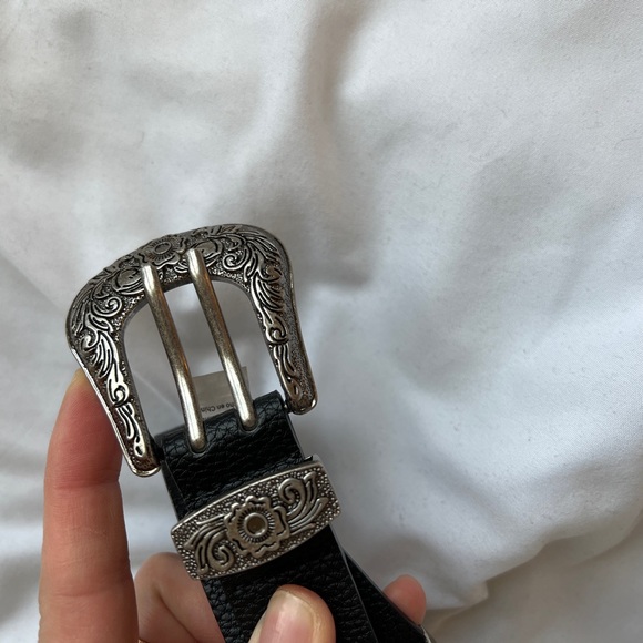 Set of 2 belts - Picture 2 of 4